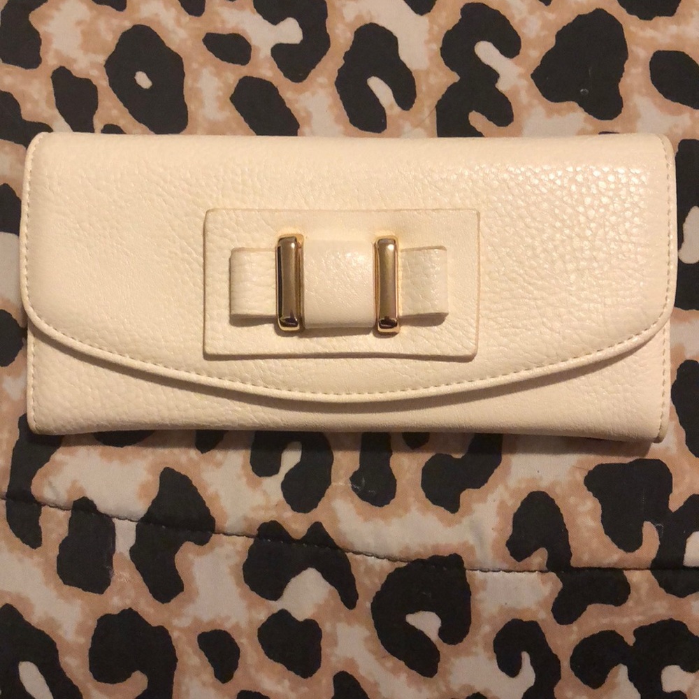 Charming Charlies Wallet